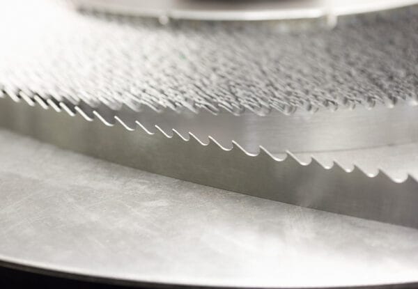 Bi-metal bandsaw blade